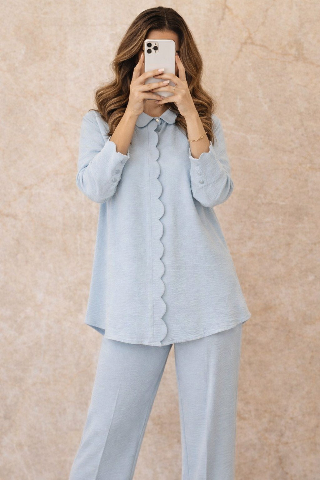 SCALLOP TOP IN POWER BLUE 