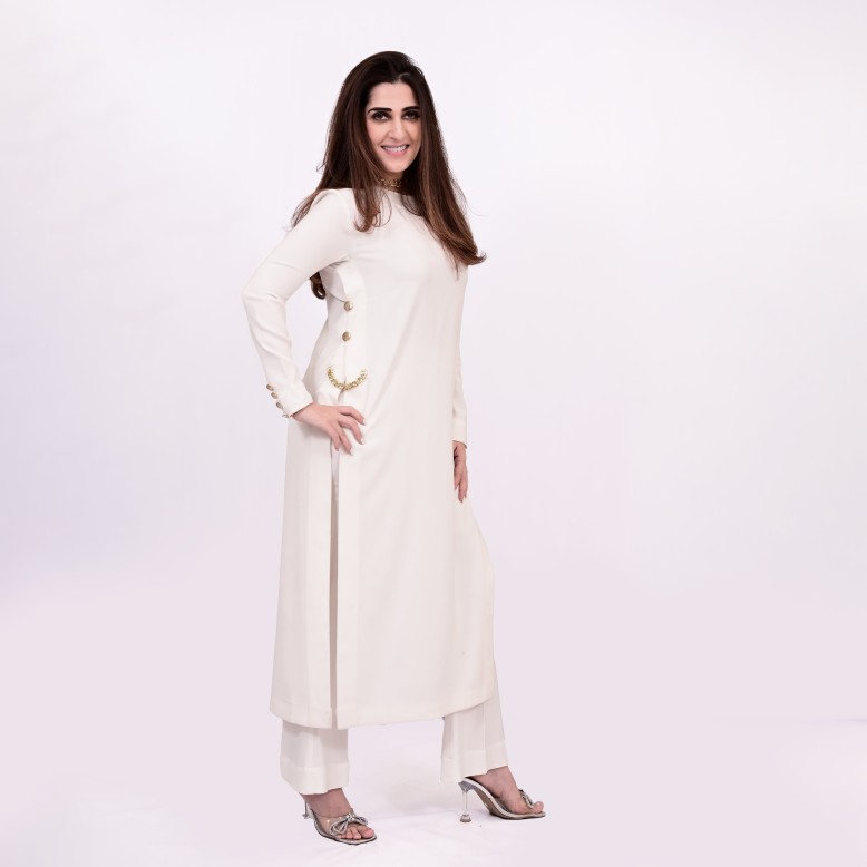Aaliyah atelier white high slit top