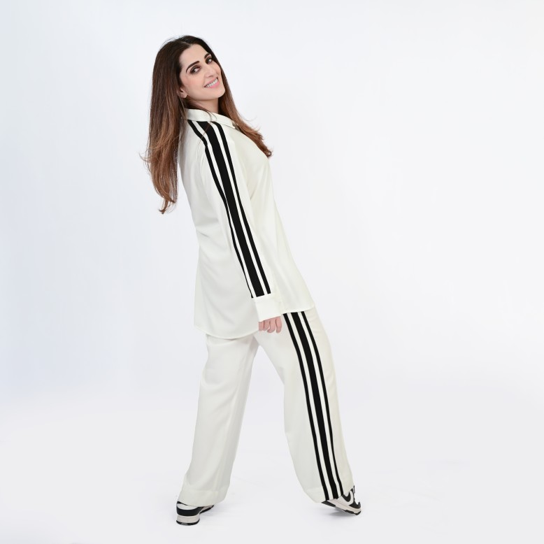 Eimaan 2.0 -White with 3 black stripes