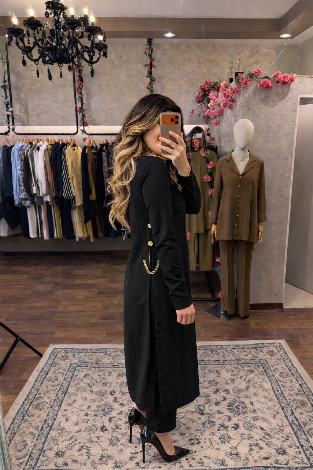 The high slit set in black